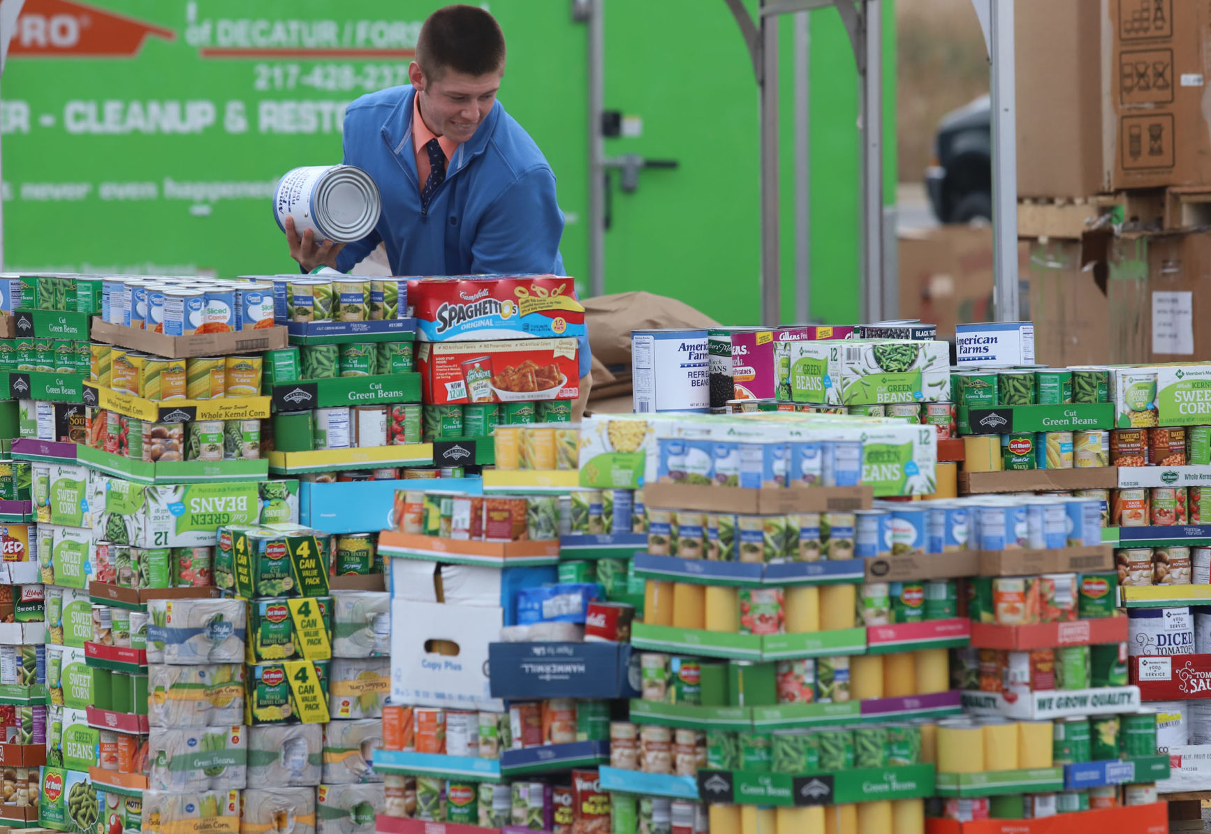WSOY Community Food Drive 6 10.5.18.jpg
